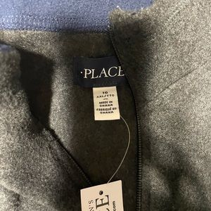 NWT Children’s Place Boy Gray Sweater, Size 16 (XXL) 100% Polyester
